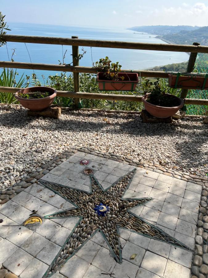 Appartamento Vacanza Moch - Viaggiatori Alla Scoperta Della Costa Dei Trabocchi Francavilla Al Mare Exteriör bild