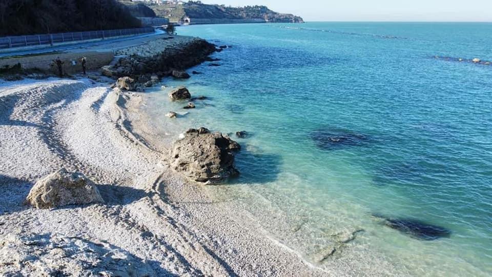 Appartamento Vacanza Moch - Viaggiatori Alla Scoperta Della Costa Dei Trabocchi Francavilla Al Mare Exteriör bild